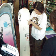 SNOWBOARD